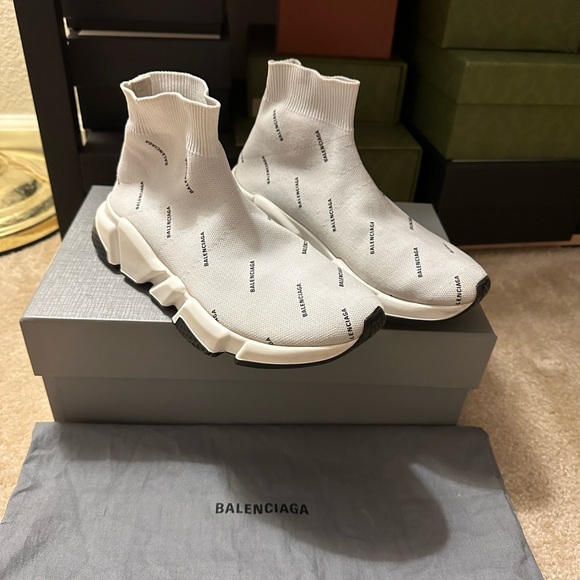 Used, size 6. Come only dust bag, no box - Picture 7 of 8